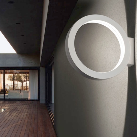 Lampada da parete/soffitto Assolo Outdoor di Cini & Nils in alluminio.