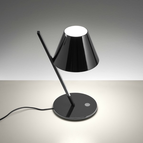 Lampada da tavolo La Petite nero in policarbonato, alluminio, metacrilato. Per interni
