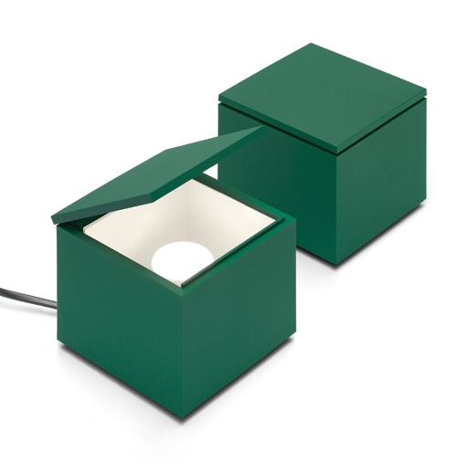 Lampada da tavolo Cuboluce Classic laccaseta verde di Cini & Nils in tecnopolimeri