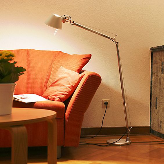 Tolomeo corpo con base per terra, diam. 23cm