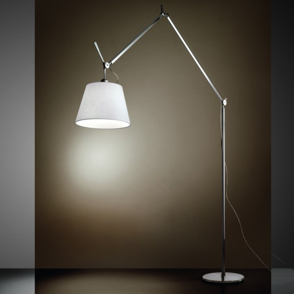 Lampada da terra/tavolo/parete Tolomeo mega con dimmer di Artemide in alluminio, acciaio. Solo corpo, senza supporto e diffusore