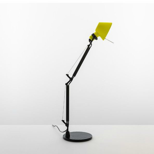 Tolomeo Micro tavolo nel colore black/yellow